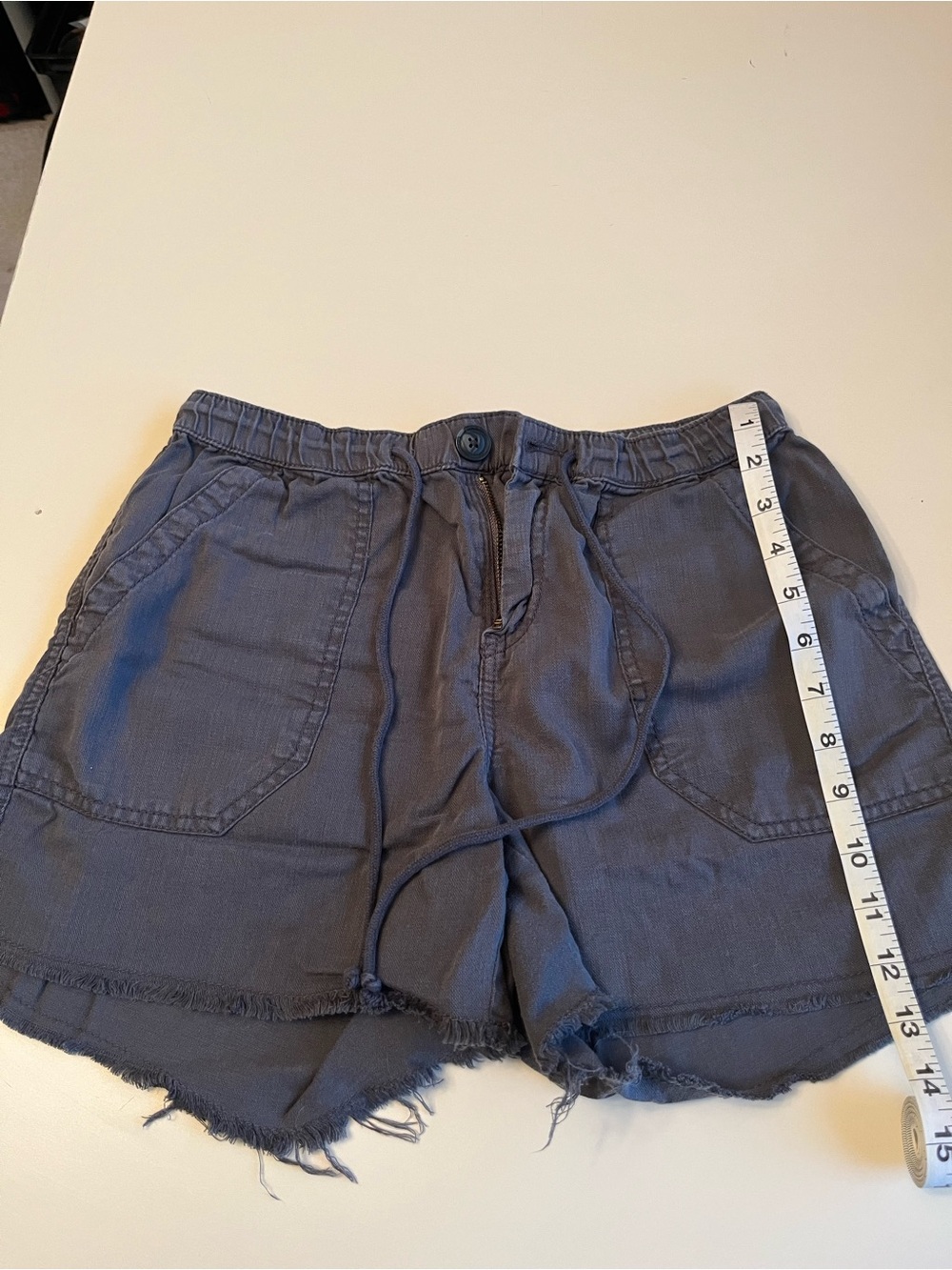 Simplicity Drawstring Utility Shorts | Size Small | Charcoal Gray | Frayed Hem
